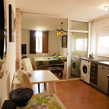 Pakua - Relax 罗维尼