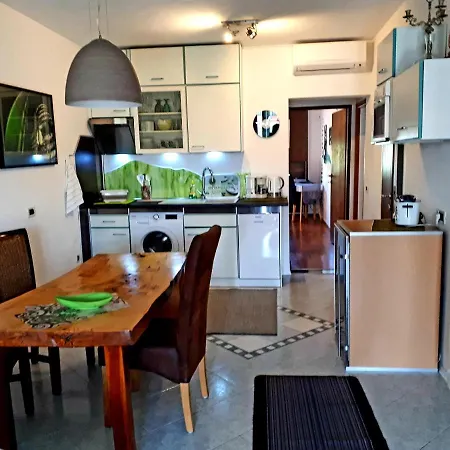 Pakua & Penthouse Apartament